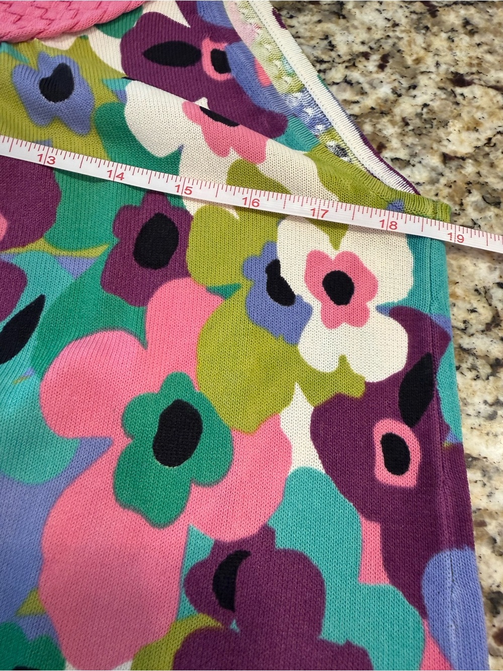Joseph A. vibrant floral sleeveless sweater top braided pink trim SZ LG - Picture 8 of 11